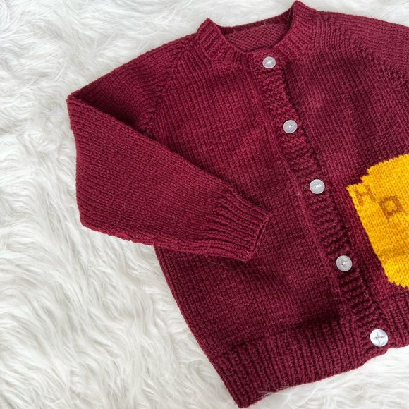 Vintage Handmade Winnie the Pooh Cardigan Sweater 5-6 years old - Picture 4 of 10